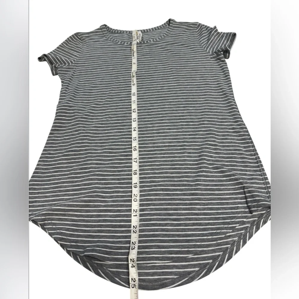 Lululemon Love Crew Short Sleeve Gray/White Stripe Size 2